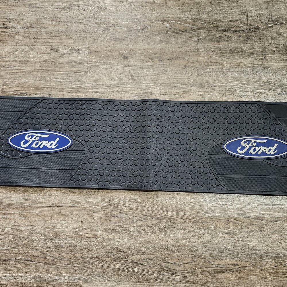 Ford rubber floor mats runner/2 sqaure ones - Picture 10 of 12
